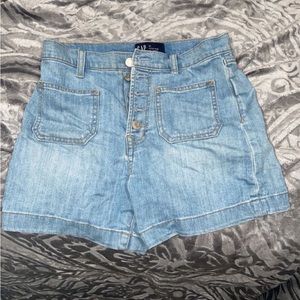 Woman’s GAP jean shorts